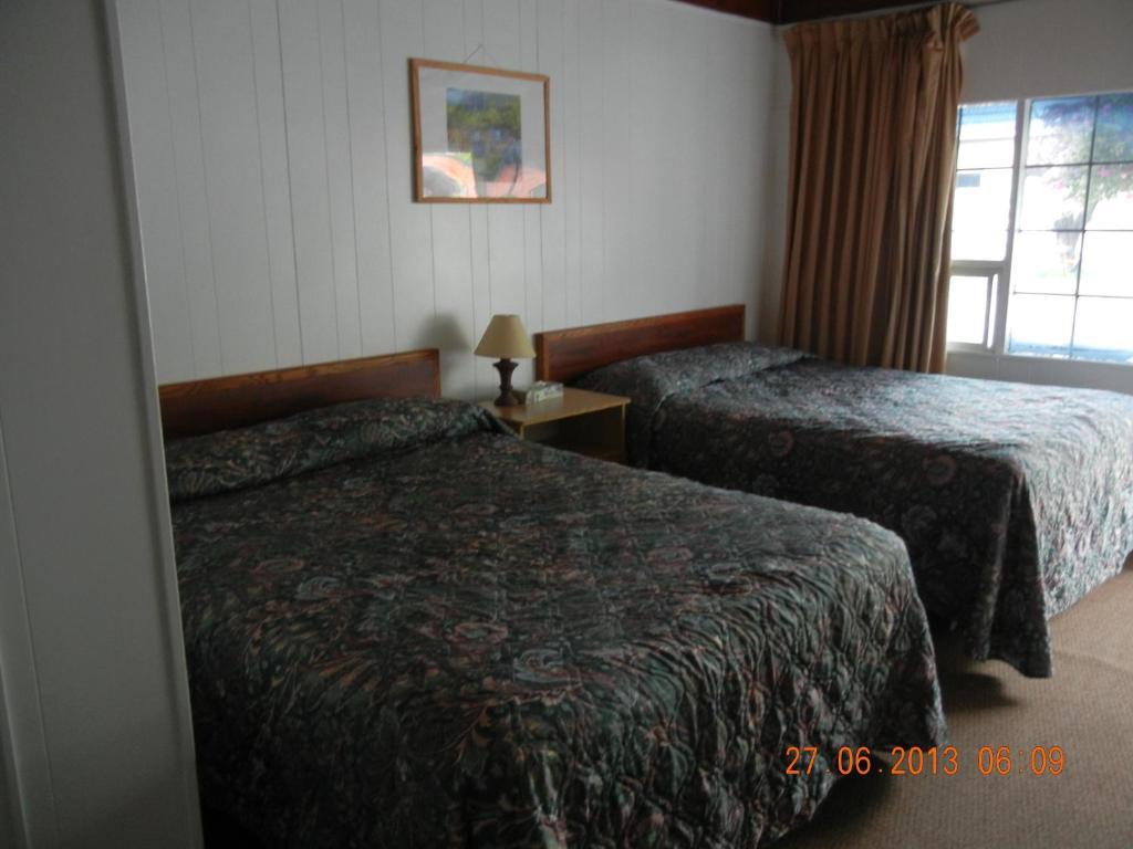 פנטיקטון Holiday House Motel חדר תמונה