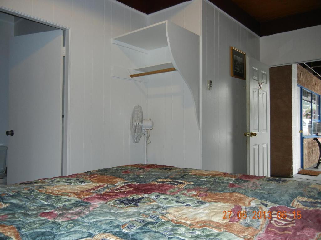 פנטיקטון Holiday House Motel חדר תמונה