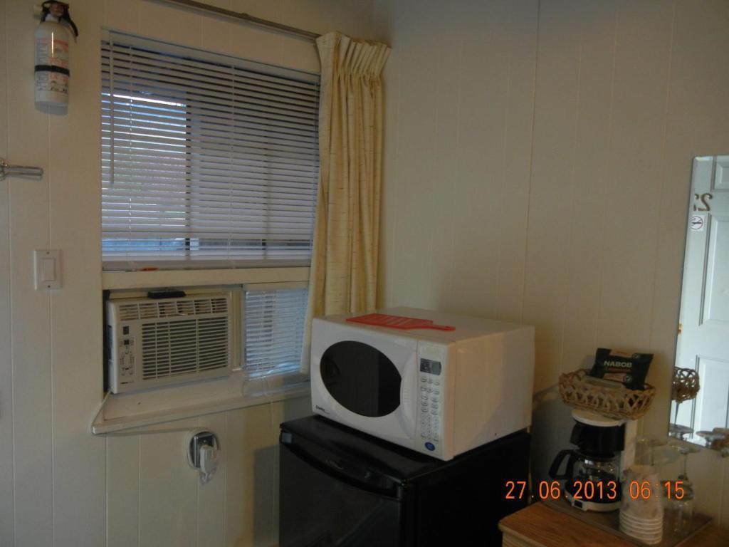 פנטיקטון Holiday House Motel חדר תמונה